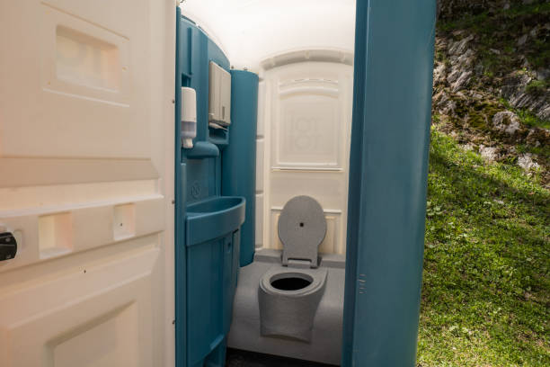 Best Deluxe Portable Toilet Rental  in Allentown, PA
